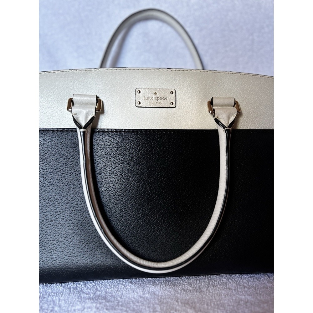 Kate Spade New York Black White Satchel Top Handle Bag with Zipper Accent